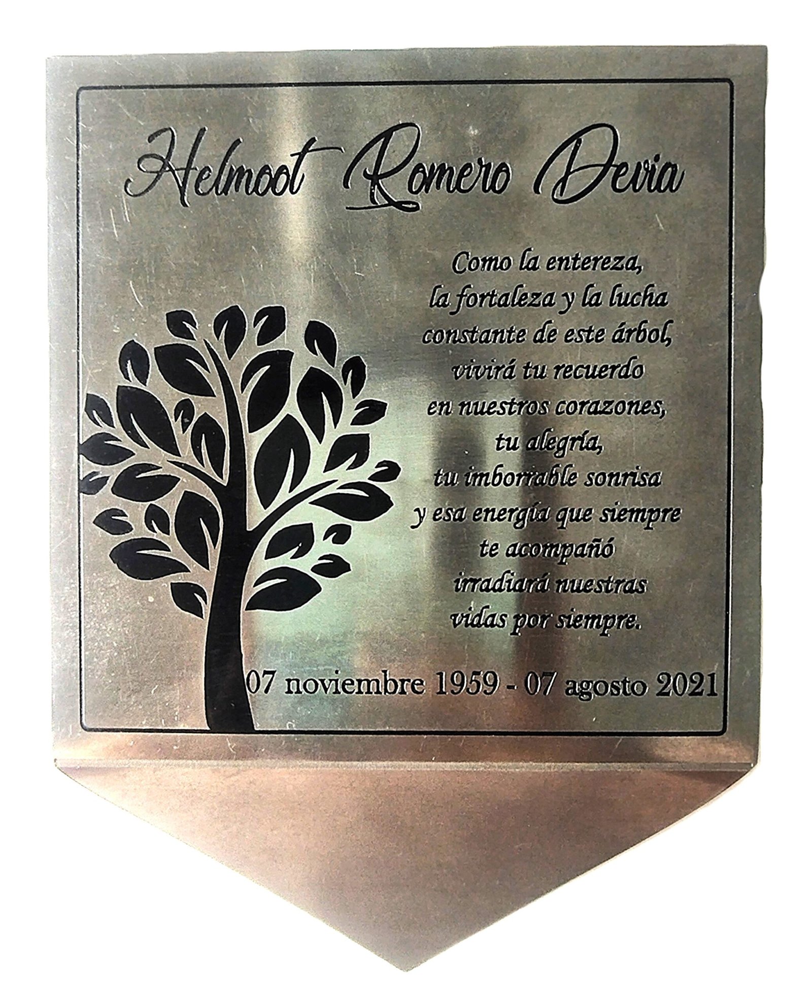 Placa conmemorativa en acero